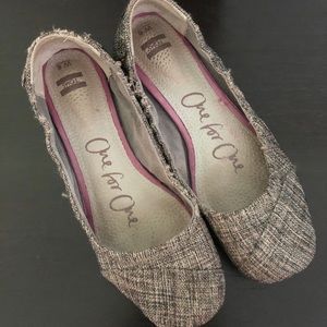 TOMS ballet flats